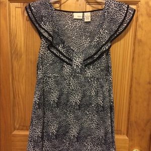 Cute!! Leopard, flowy top!